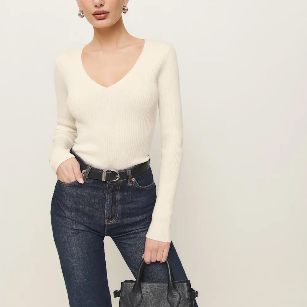 Reformation Valencia Regenerative Merino V-neck Ivory - Size XS